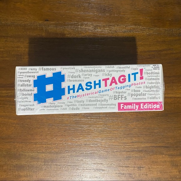 HASHTAGIT! Board Game Family Edition Endless Games - Picture 3 of 5